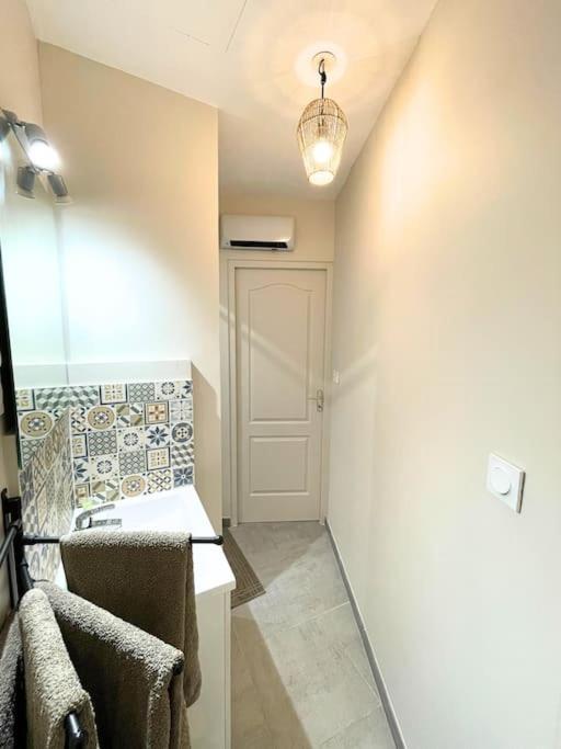 Studio Bien Equipe A 2 Pas De La Gare Beziers Luaran gambar